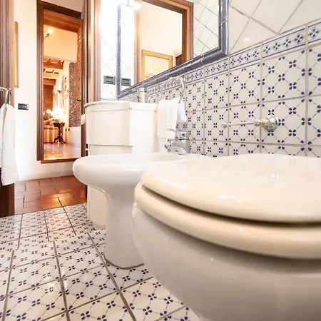 Nell'anfiteatro לוקה